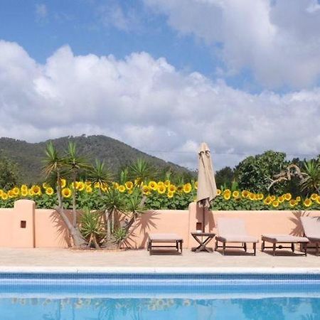 Hostal Restaurante Pou Des Lleo Sant Carles de Peralta Luaran gambar