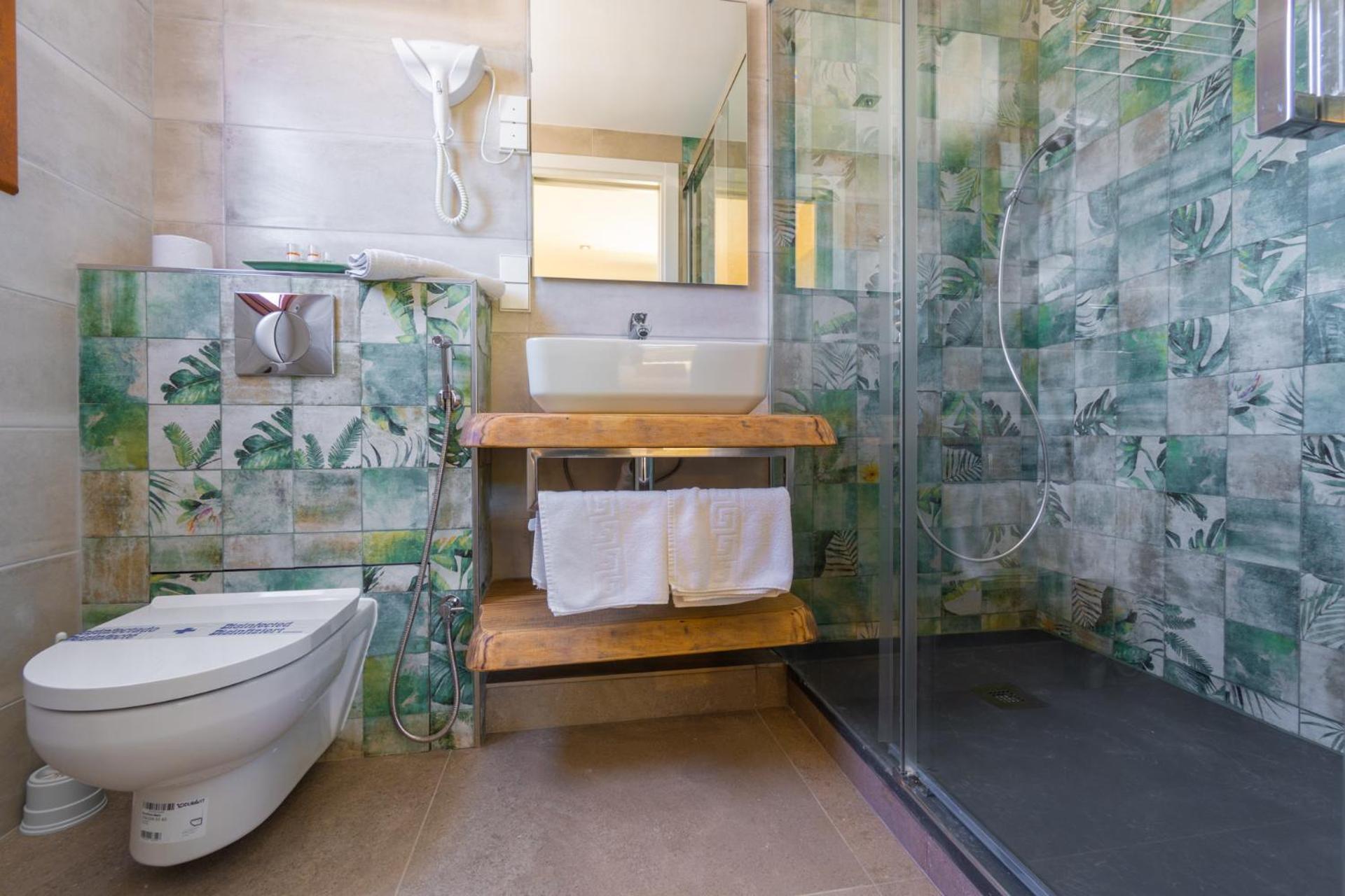 Hostal Restaurante Pou Des Lleo Sant Carles de Peralta Bilik gambar